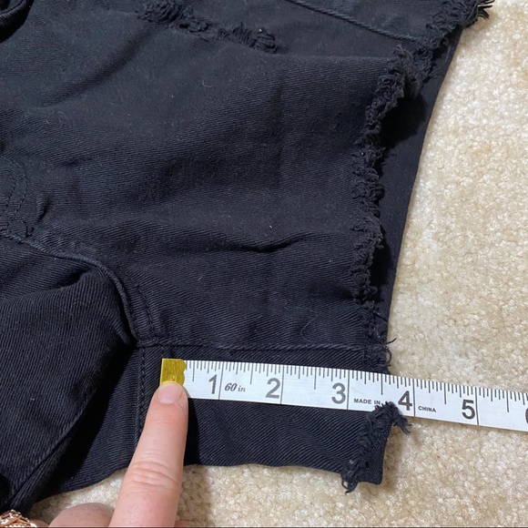 Women’s O’Neill black jean shorts 29 - Picture 9 of 9